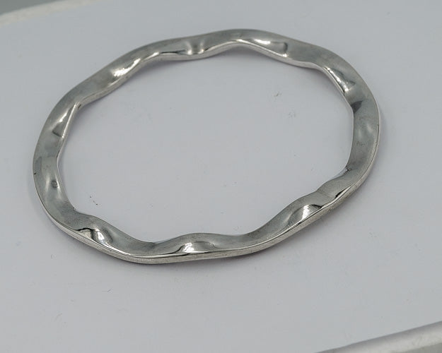 Bold Curved bangle