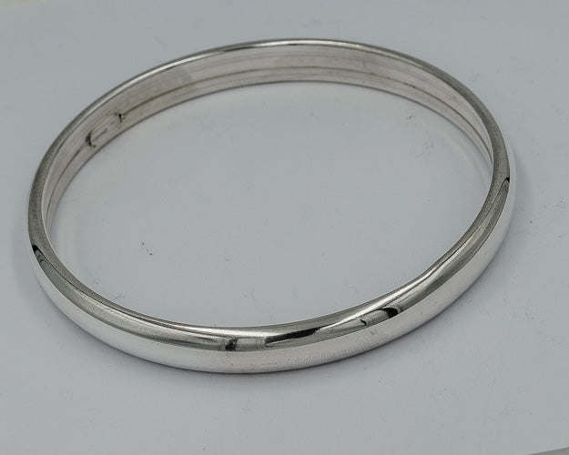 Silver half round Italian bangle 8mm x 70 mm