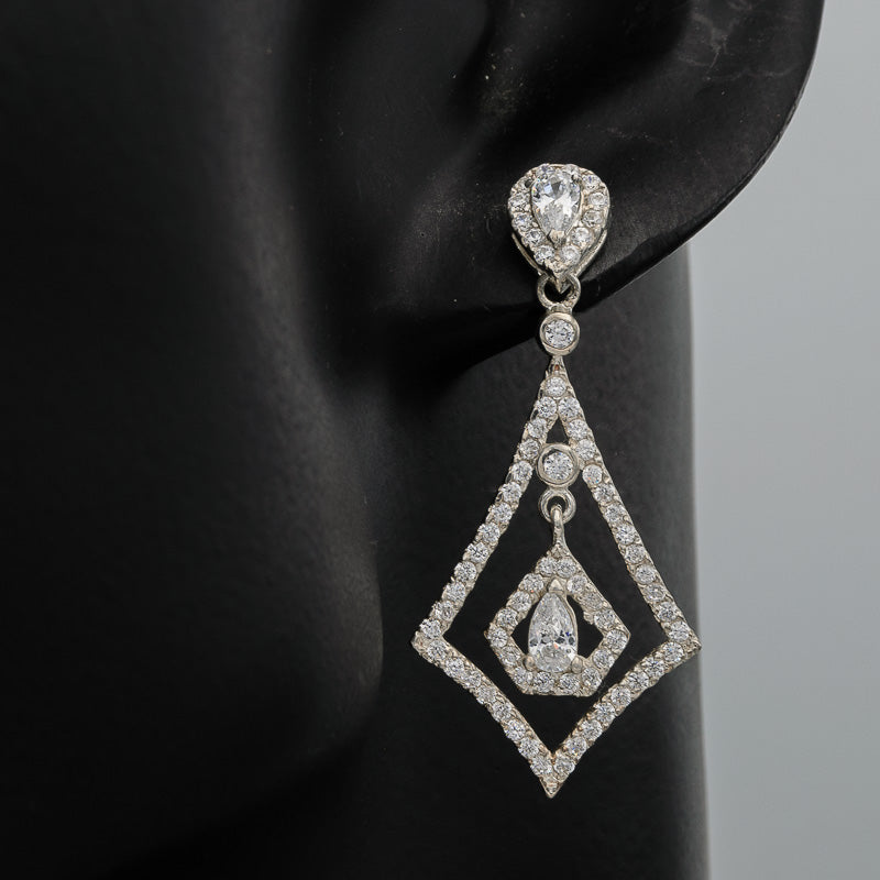 Dangling diamond shape cubic zirconia earrings