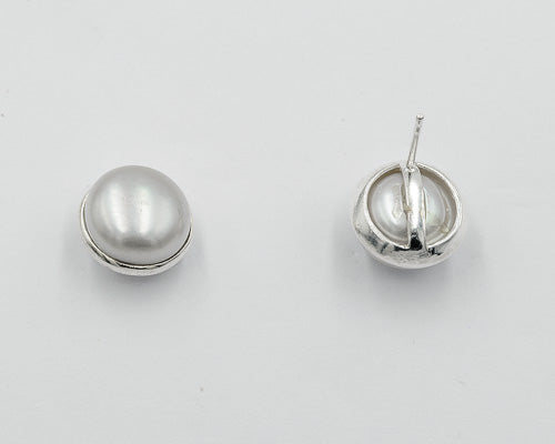 Grey pearl