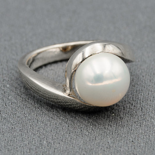 Pearl ring