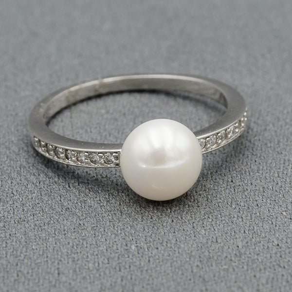 Cubic band with a 3 mm pearl