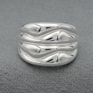 Sterling silver flowing lines ring