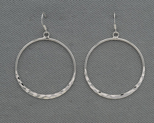 Hanging beaten circles - Silvertree Jewelry #