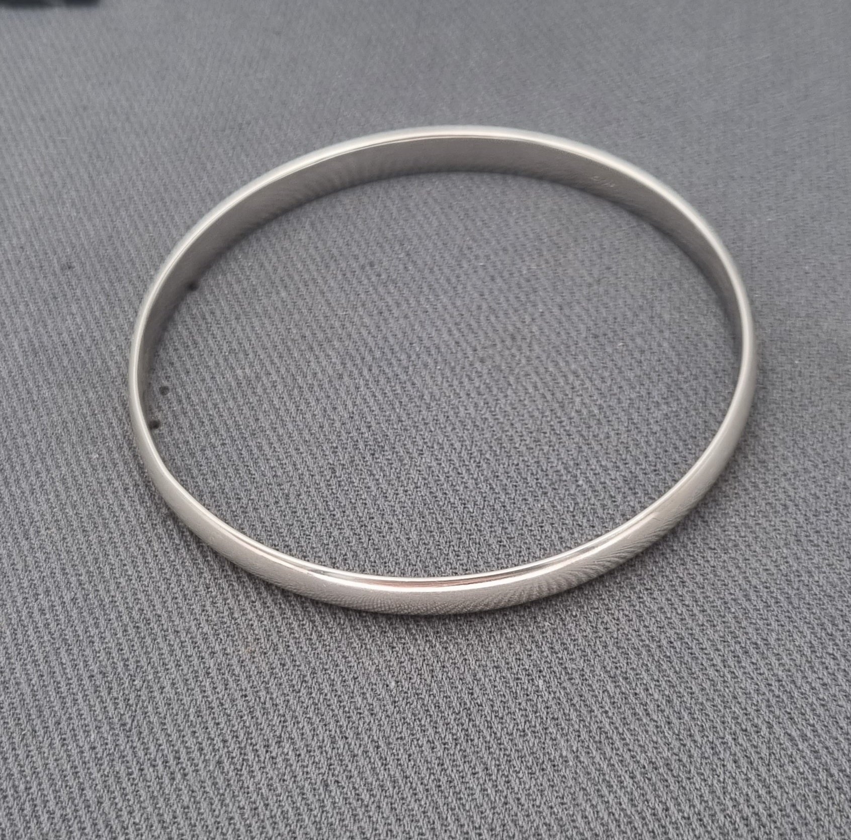 5 mm Sterling silver Bangle 60mm - Silvertree Jewelry #